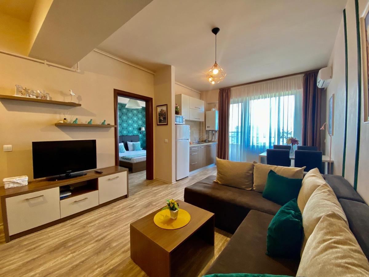 Valy Apartments Summerland Mamaia Exteriér fotografie