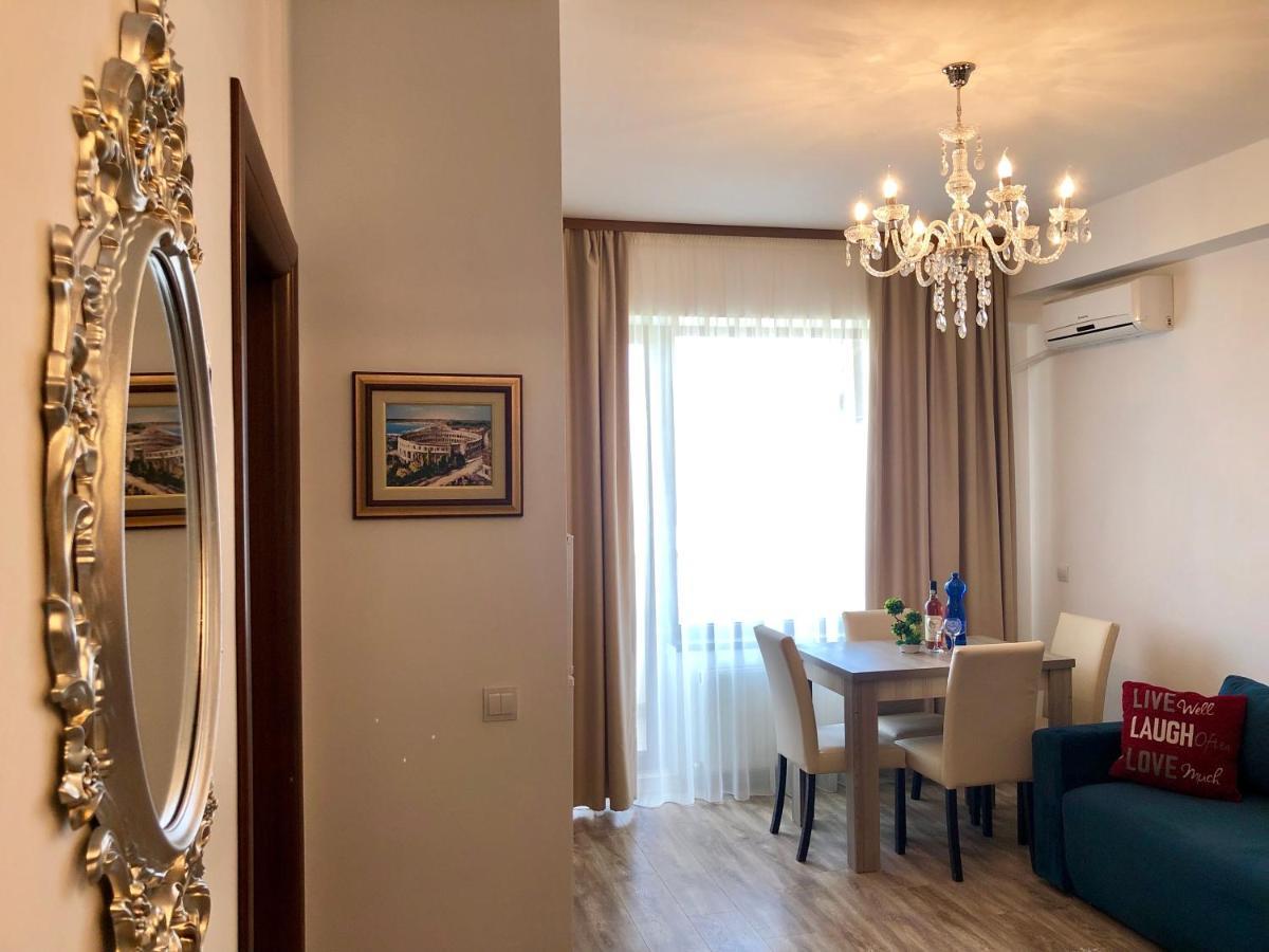 Valy Apartments Summerland Mamaia Exteriér fotografie