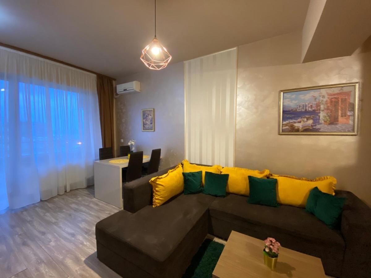 Valy Apartments Summerland Mamaia Exteriér fotografie