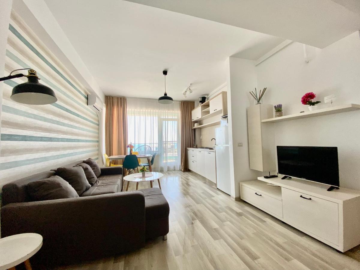 Valy Apartments Summerland Mamaia Exteriér fotografie