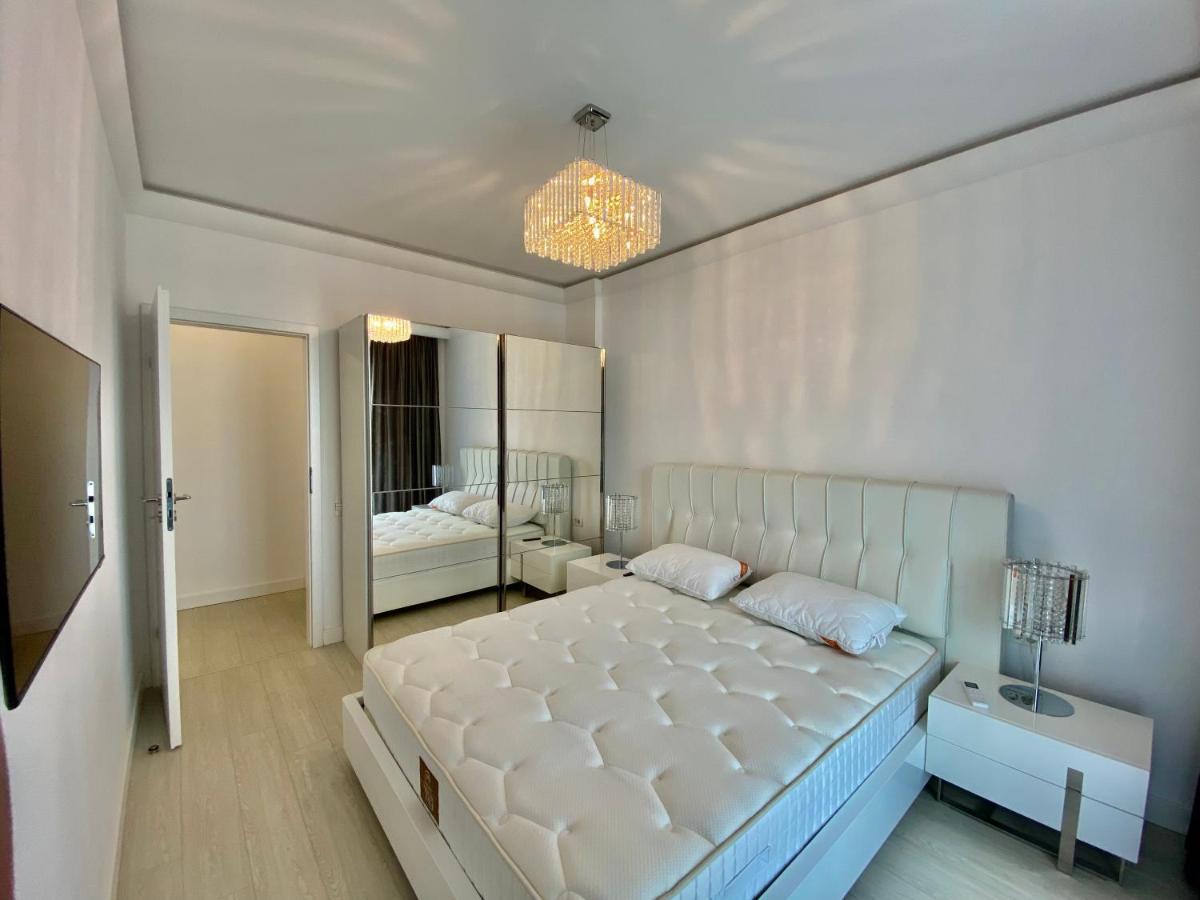 Valy Apartments Summerland Mamaia Exteriér fotografie