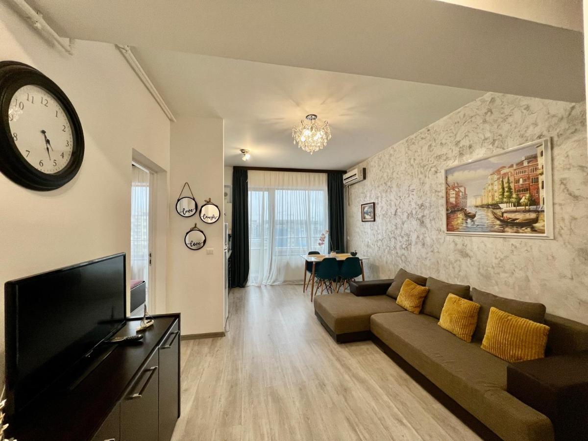Valy Apartments Summerland Mamaia Exteriér fotografie
