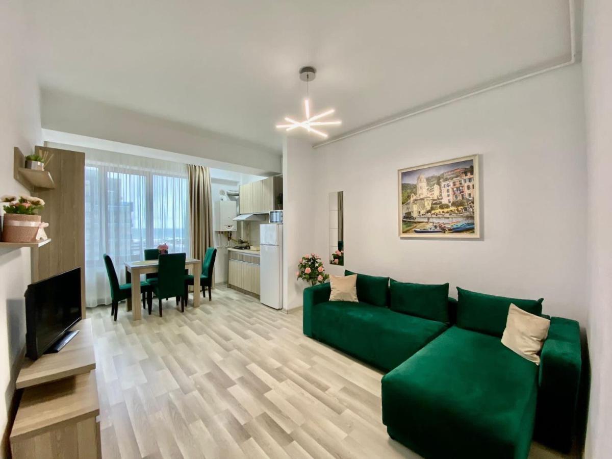 Valy Apartments Summerland Mamaia Exteriér fotografie