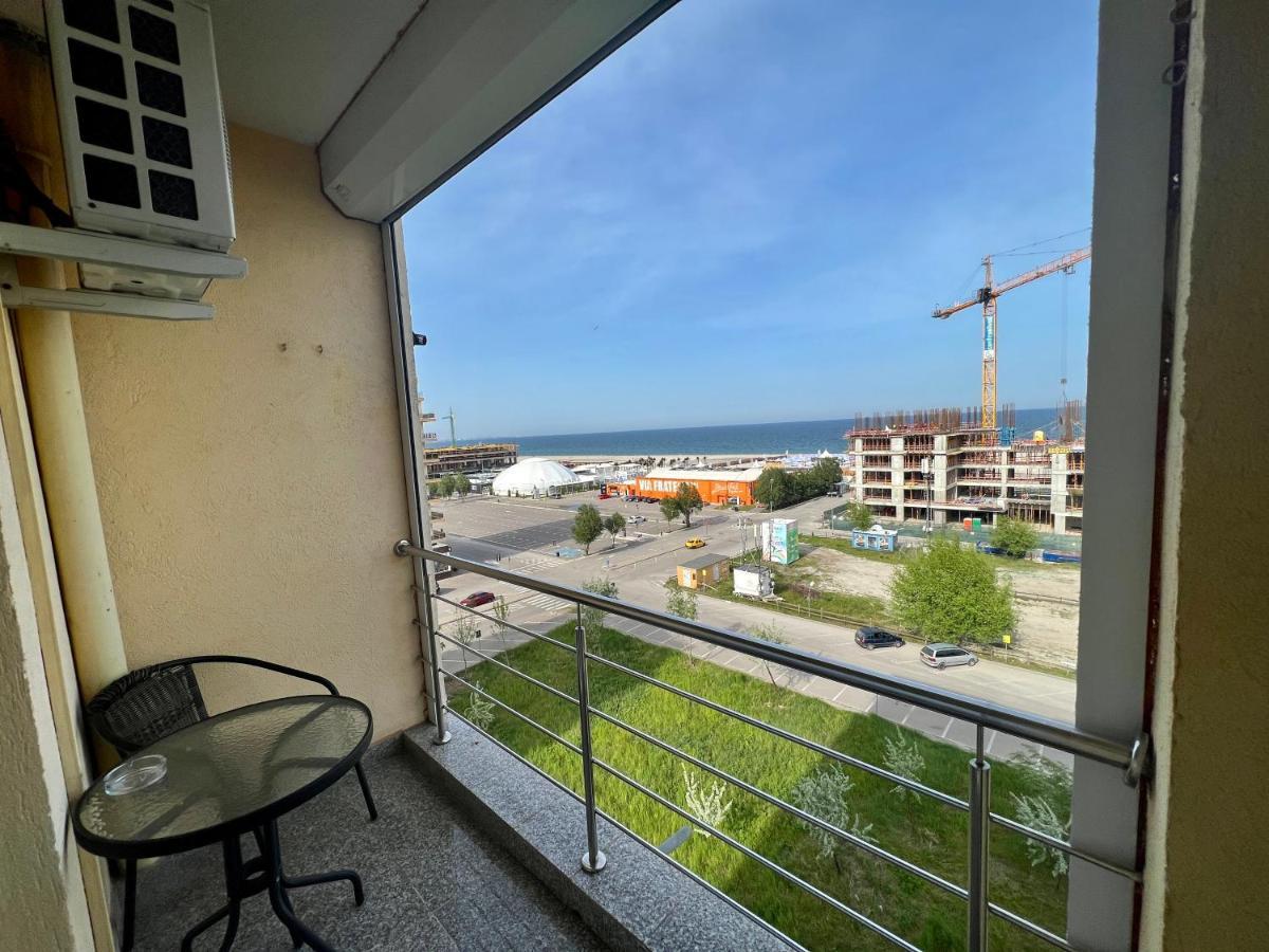 Valy Apartments Summerland Mamaia Exteriér fotografie