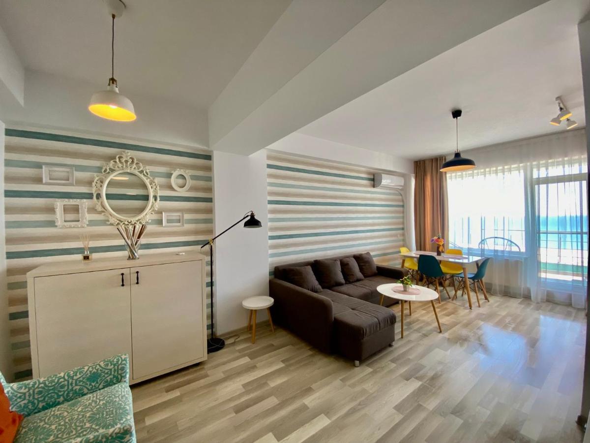 Valy Apartments Summerland Mamaia Exteriér fotografie